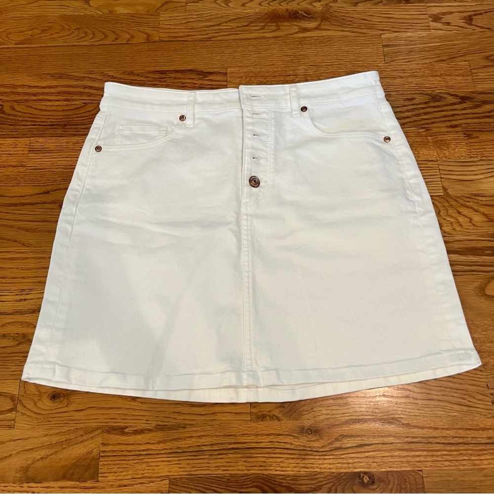 LOFT White Skirt Size 6